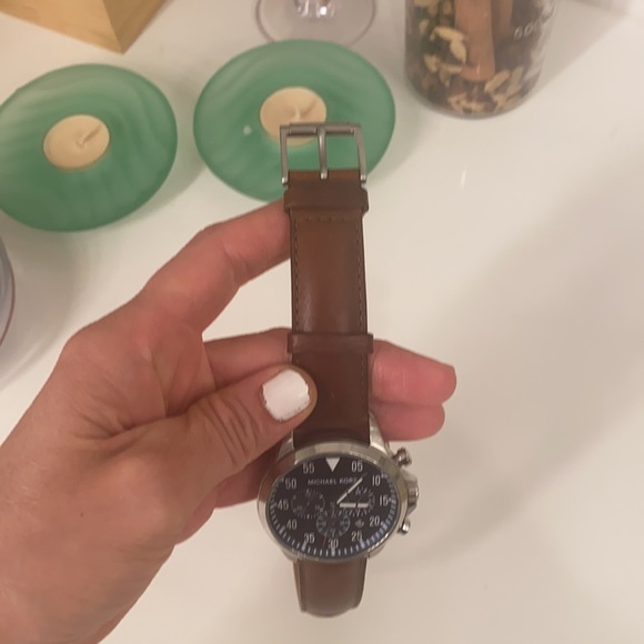 Gorgeous Michael Kors watch ❤️🥰🥰🤗🤗😘👌 - Picture 5 of 9